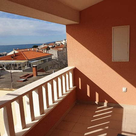 Apartments Knezovic กราดัซ ภายนอก รูปภาพ